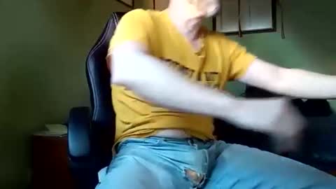 Manu  online show from 02/05/25, 05:09