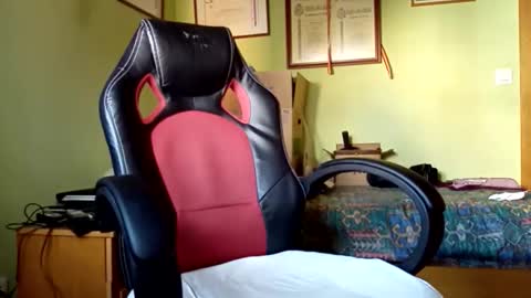 Manu  online show from 10/10/25, 02:05