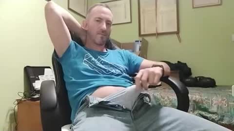 Manu  online show from 11/16/25, 04:23