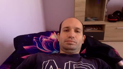 Snaiky online show from 12/16/25, 12:10