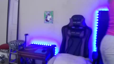 Tip 1 token  Follow me on instagram  Sparkle pinuppp online show from 02/20/26, 09:43