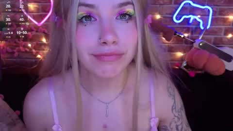 Snapshot of sparklemona chatting on 03/15/26, 02:23 SparkleMona online show from 03/15/26, 02:23