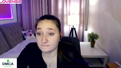 Snapshot of sparkling_starlet67 chatting on 02/27/26, 11:10 Ilona online show from 02/27/26, 11:10