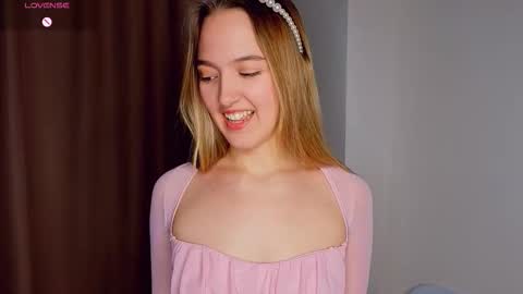 Snapshot of sparkusha chatting on 02/10/26, 07:40 Mary online show from 02/10/26, 07:40