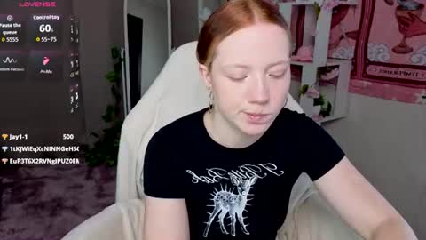 Snapshot of sparky_fox chatting on 07/29/26, 12:09 Nika online show from 07/29/26, 12:09
