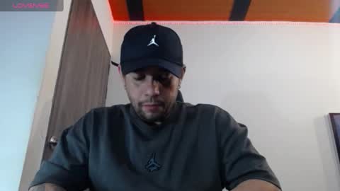     online show from 02/01/25, 05:28