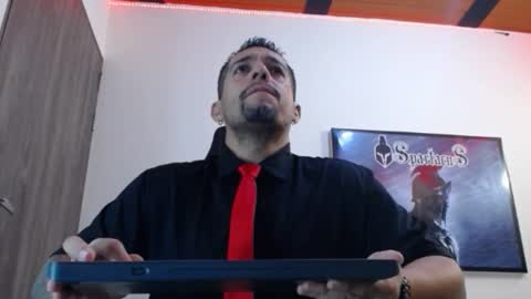     online show from 12/17/25, 05:35