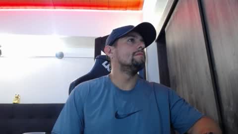     online show from 02/01/26, 04:55