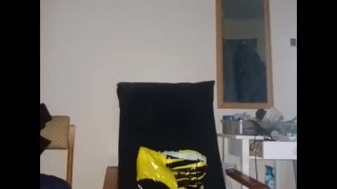 Snapshot of speedycum1 chatting on 11/30/25, 04:33 speedycum online show from 11/30/25, 04:33