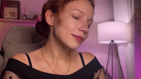 Snapshot of spicy___caramel chatting on 09/28/25, 04:56 spicy___caramel online show from 09/28/25, 04:56