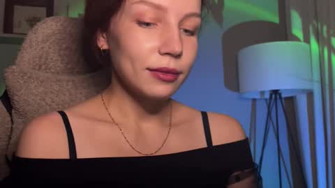 Snapshot of spicy___caramel chatting on 10/25/25, 04:35 spicy___caramel online show from 10/25/25, 04:35