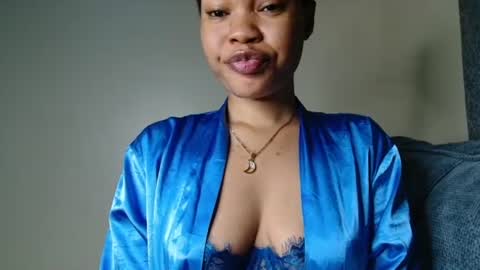 Snapshot of spicy_kerrine chatting on 07/14/26, 10:48 Spicy kerrine online show from 07/14/26, 10:48