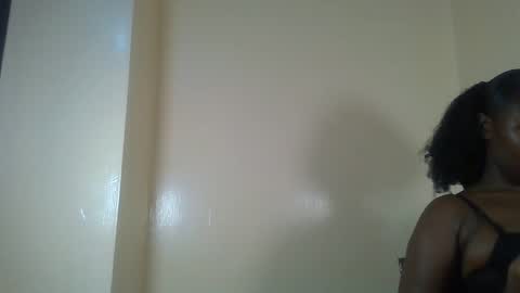 Snapshot of spicy_vibezz chatting on 10/18/25, 07:14 spicy_vibezz online show from 10/18/25, 07:14