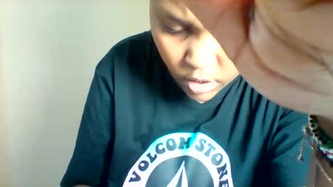 Snapshot of spicy_vibezz chatting on 10/19/25, 09:04 spicy_vibezz online show from 10/19/25, 09:04