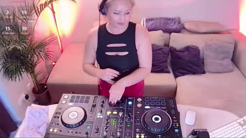 Snapshot of spicymarmelade chatting on 11/08/25, 03:56 Spicy Marmelade more than you expect online show from 11/08/25, 03:56