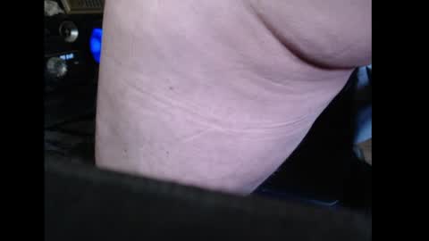 bri and mags fun room online show from 04/15/26, 05:53