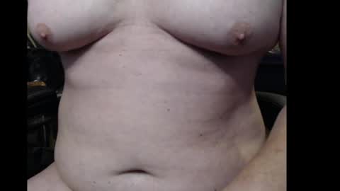 Snapshot of spider19752020 chatting on 06/08/26, 05:13 bri and mags fun room online show from 06/08/26, 05:13
