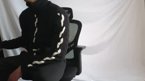 Marco. When Im offline you can view premium content in bio online show from 02/04/26, 12:22