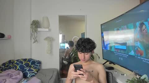 Snapshot of spider_baby_ chatting on 11/25/25, 01:27 spider_baby_ online show from 11/25/25, 01:27