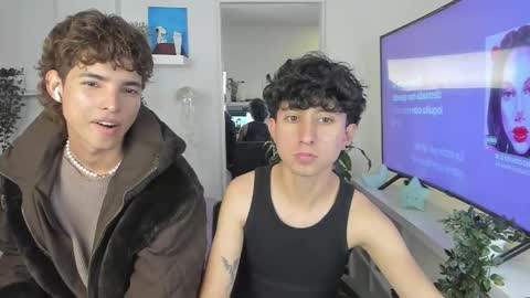 Snapshot of spider_baby_ chatting on 11/27/25, 12:35 spider_baby_ online show from 11/27/25, 12:35