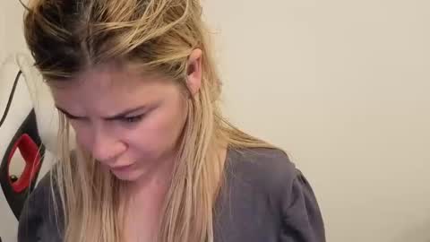 FREE ONLY FANSy online show from 09/25/25, 06:22