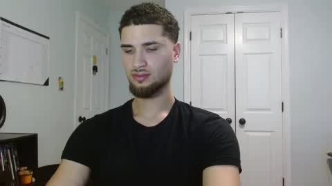 Snapshot of splash8x chatting on 01/26/25, 08:45 Splash8x online show from 01/26/25, 08:45