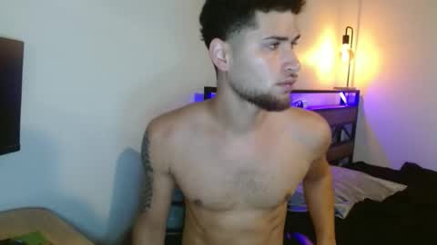 Snapshot of splash8x chatting on 10/31/25, 03:57 Splash8x online show from 10/31/25, 03:57