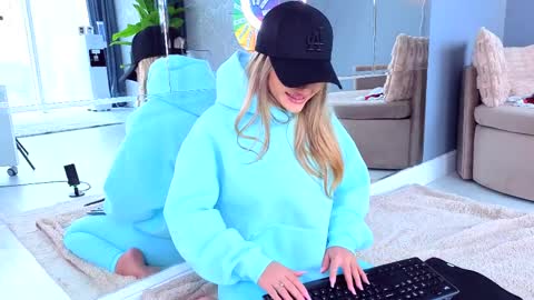 Anna online show from 04/09/26, 10:20