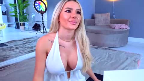 Anna online show from 05/28/26, 11:07