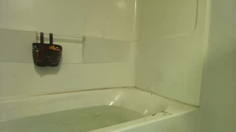 Snapshot of spookyqueen69 chatting on 02/18/26, 02:07 Kova online show from 02/18/26, 02:07