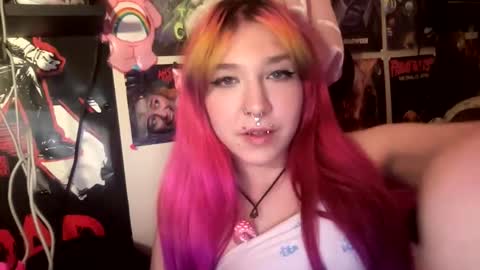 Pixie online show from 06/06/26, 01:32