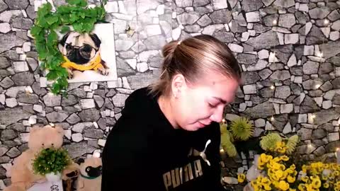 Karina online show from 10/22/25, 06:57