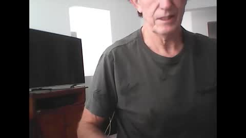 Snapshot of sportbill181 chatting on 04/15/26, 10:32 sportbill181 online show from 04/15/26, 10:32