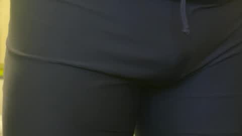 Snapshot of spreet21 chatting on 12/01/25, 07:41 MicroClit online show from 12/01/25, 07:41