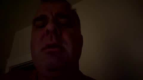 Snapshot of sprtsnut33 chatting on 01/10/25, 01:32 sprtsnut33 online show from 01/10/25, 01:32