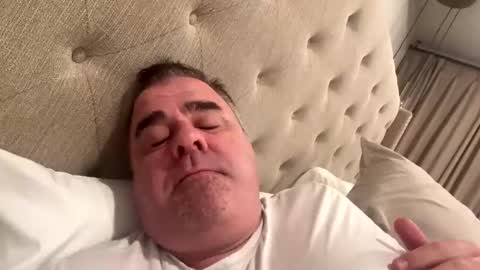 Snapshot of sprtsnut33 chatting on 09/24/25, 07:44 sprtsnut33 online show from 09/24/25, 07:44