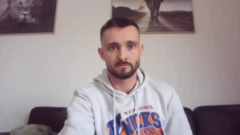 Snapshot of spyco82 chatting on 12/27/24, 10:34 spyco82 online show from 12/27/24, 10:34