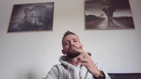 Snapshot of spyco82 chatting on 03/02/25, 12:01 spyco82 online show from 03/02/25, 12:01