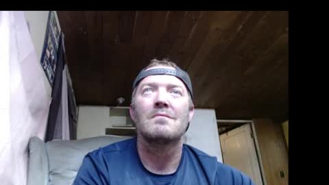 Snapshot of squegly chatting on 05/14/26, 09:49 Bryan online show from 05/14/26, 09:49