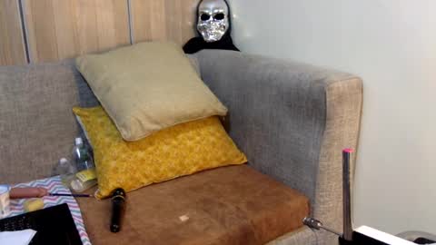 slutty online show from 07/15/26, 10:15