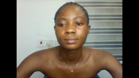 Snapshot of squirty_joy chatting on 11/08/25, 07:34 Magdalen online show from 11/08/25, 07:34