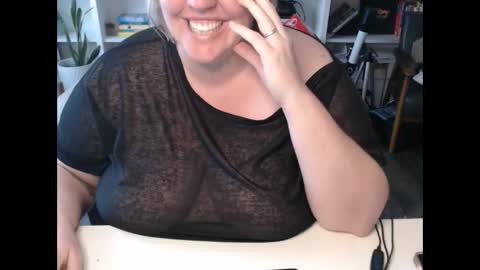 Messi Jessi online show from 12/11/24, 03:26