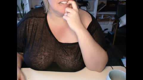 Messi Jessi online show from 01/07/25, 02:19