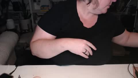 Messi Jessi online show from 11/11/25, 12:21