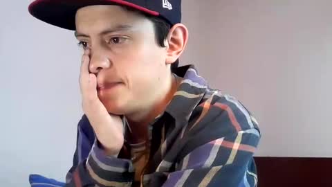 Snapshot of sr_bolaiinas chatting on 12/10/24, 06:49 sr_bolaiinas online show from 12/10/24, 06:49