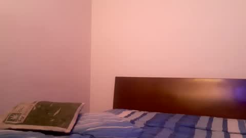 Snapshot of sr_bolaiinas chatting on 01/29/25, 03:54 sr_bolaiinas online show from 01/29/25, 03:54