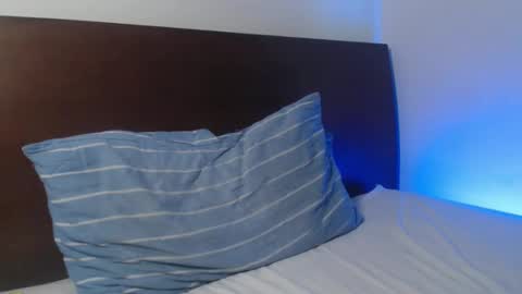 Snapshot of sr_bolaiinas chatting on 02/23/26, 02:14 sr_bolaiinas online show from 02/23/26, 02:14