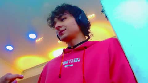 ethan online show from 01/06/26, 01:37