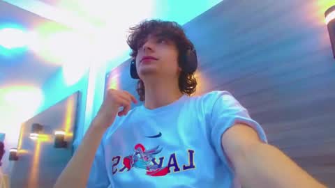 ethan online show from 03/26/26, 01:06