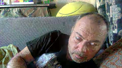 srekos38 online show from 02/15/25, 08:11